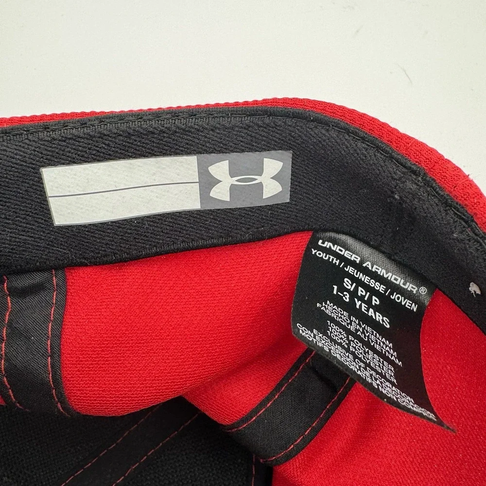 Under Armour Youth Red Baseball Cap Black Logo Hat 25UASFL02C Size S/P 1-3 Years